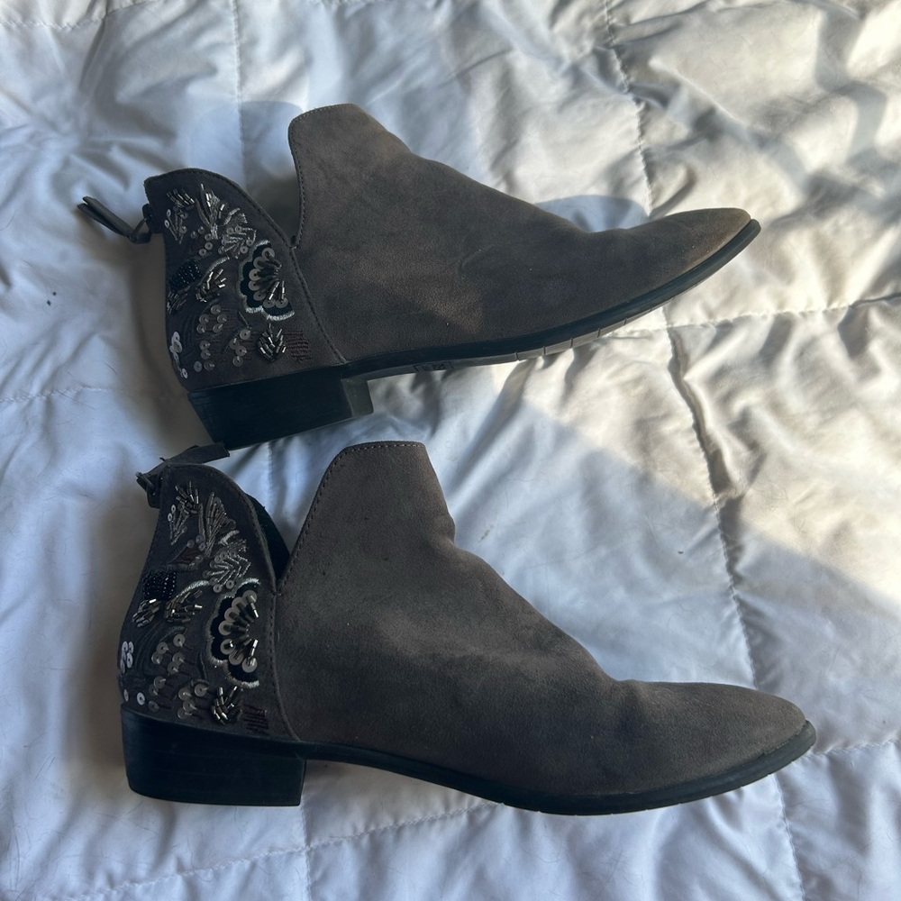 Women’s Reaction Kenneth Cole boots size 7